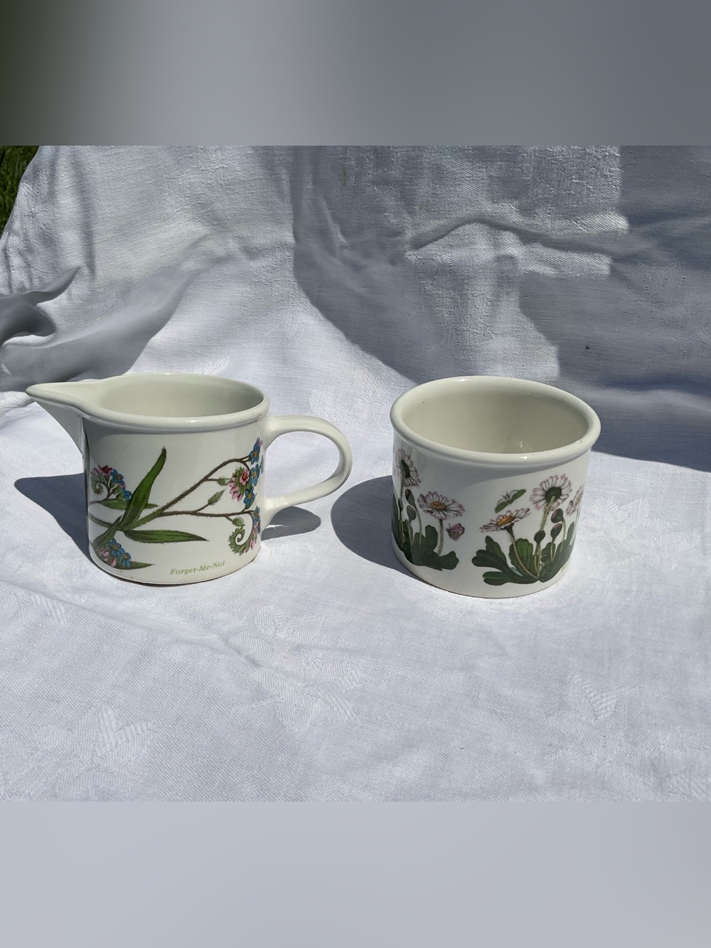 Portmeirion Cream Porcelain Mugs with Green Botanical Motifs